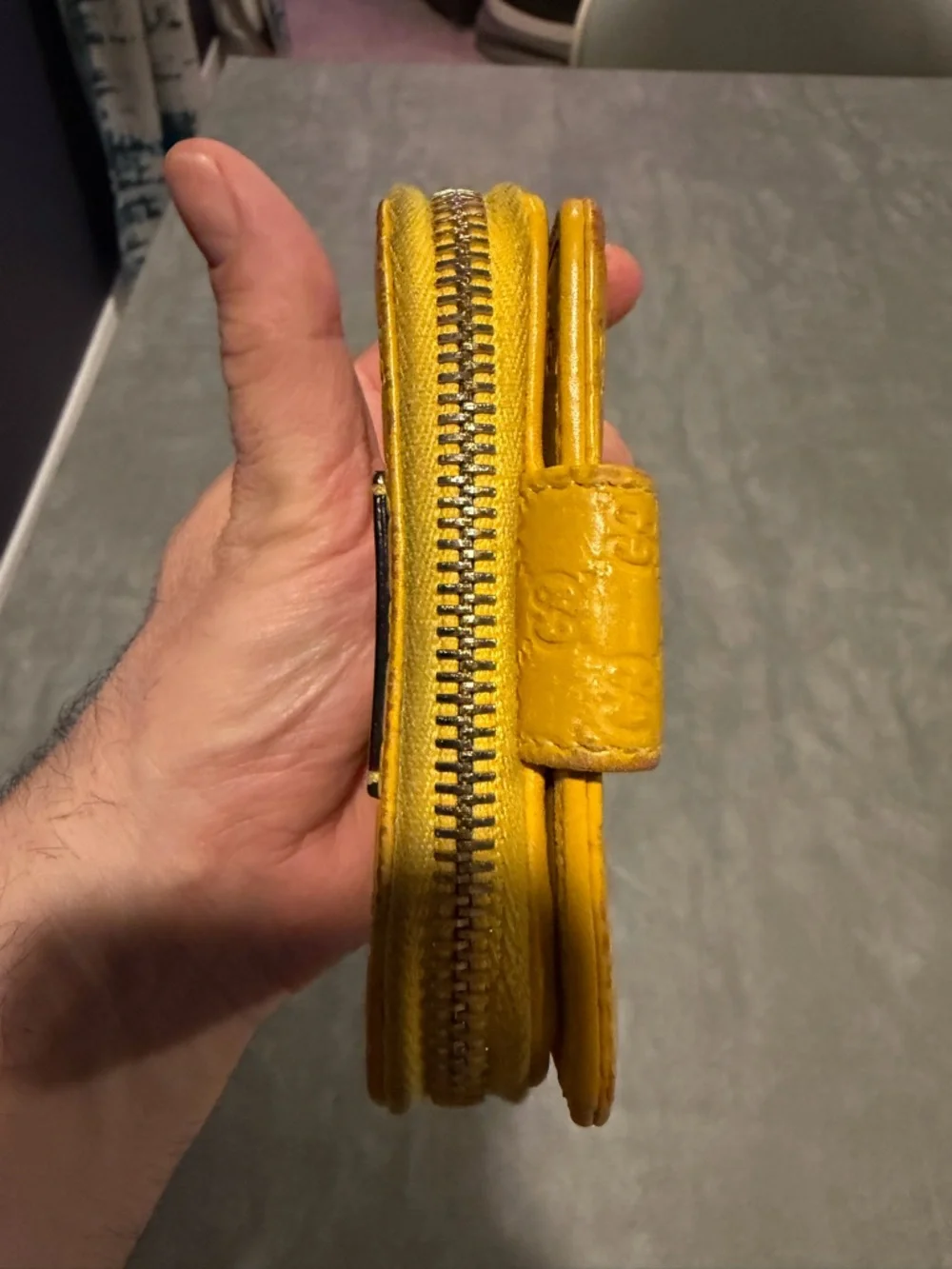Gucci Made in Italy Embossed GG Zip Around Wallet in Mustard Yellow Leather - Picture 4 of 13